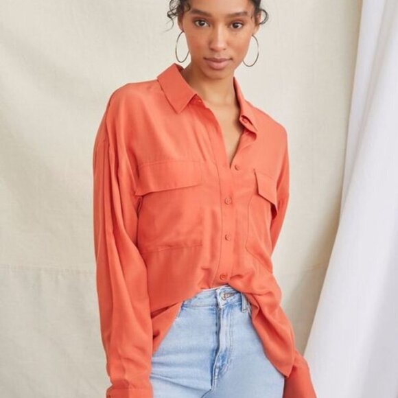 Forever 21 Lightweight Silky High-Low Buttoned Shirt - Medium - Brown - Picture 3 of 11